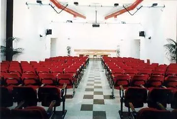 Academy Ξενοδοχείο 4*
